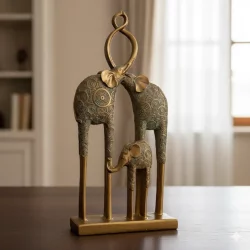 Dekoratif Fil Ailesi Biblo  Küf Yeşili ve Gold 35x18 cm - 1